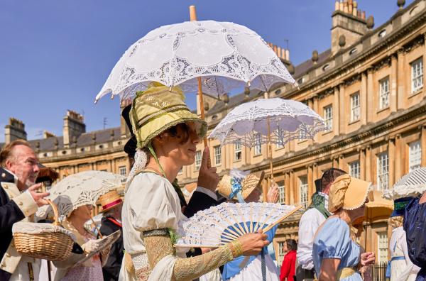 Bild 1 von 7: Fans beim jährlichen Jane Austen Festival in Bath, dem größten Jane Austen Festival der Welt