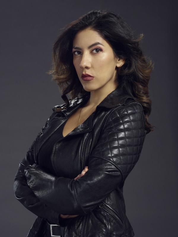 Bild 1 von 15: (7. Staffel) - Rosa Diaz (Stephanie Beatriz)