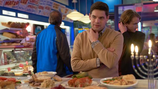 Bild 1 von 4: Jacob (Jeremy Jordan)