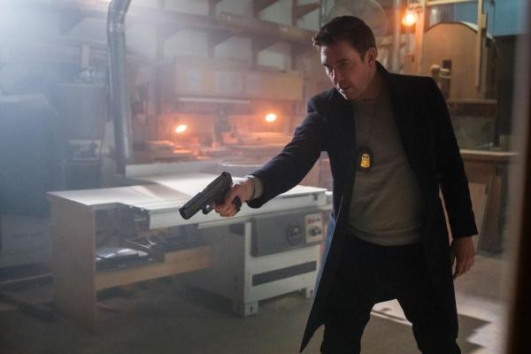 Bild 1 von 8: Remy Scott (Dylan McDermott)