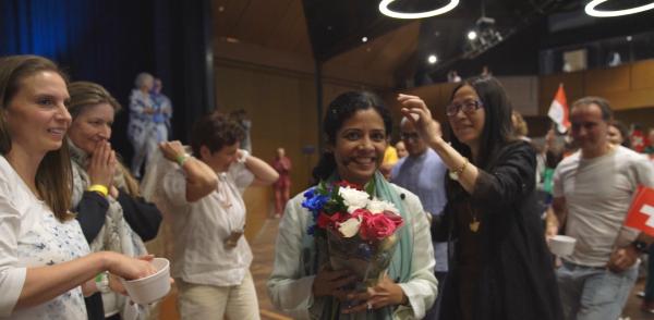 Bild 1 von 5: Sri Preethaji gilt als eine der erfolgreichsten Gurus der Welt. Sie will andere Menschen zum Glück coachen.