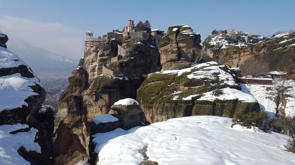 Bild 1 von 5: Die Meteora Klöster liegen östlich des Pindus-Gebirges und sind seit vielen Jahren UNESCO-Weltkulturerbe.
