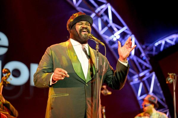 Bild 1 von 3: Gregory Porter mit seiner Band bei der Baloise Session 2022