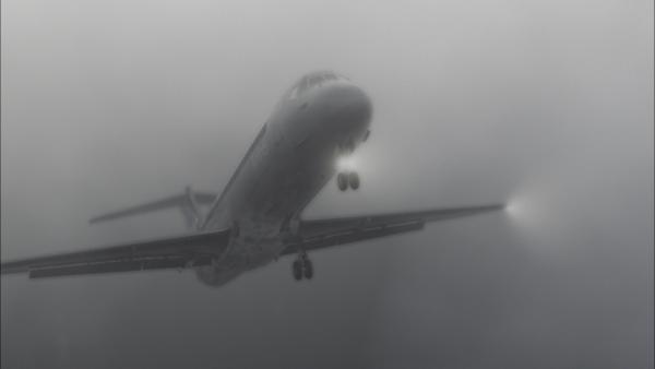 Bild 1 von 3: After hitting the Cessna, the SAS lost its right engine making the plane impossible to fly.