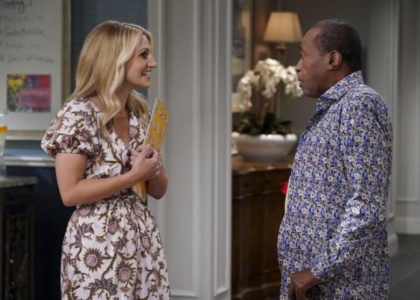 Bild 1 von 15: Gina Dabrowski (Annaleigh Ashford, l.); Peter (Ben Vereen, r.)