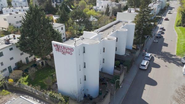 Bild 1 von 13: Im Bild: Josef Frank wirkte auch bei der Erbauung der Werkbundsiedlung in Wien mit.