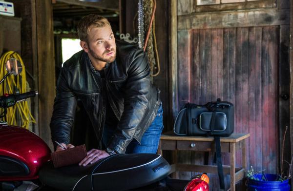 Bild 1 von 12: Kenny Crosby (Kellan Lutz)