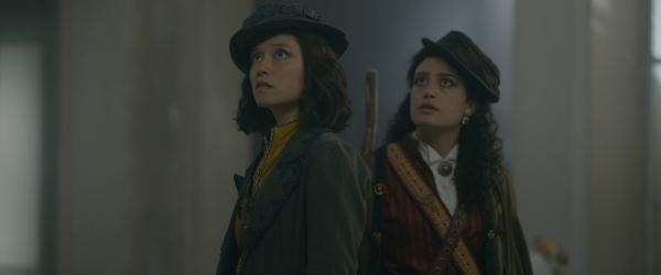 Bild 1 von 1: Walida (Shiraz Tzarfati, rechts) und Cora (Léna Laprès, links) sind auf der Suche nach Josie.
© ZDF/Cottonwood Media/ZDF Studios - Honorarfreie Verwendung gemäß AGB im redaktionellen Zusammenhang mit genannter Sendung bei Nennung \