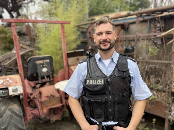 Bild 1 von 33: Janos