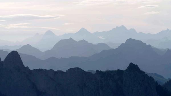 Bild 1 von 4: Abendstimmung am Vanil Noir.