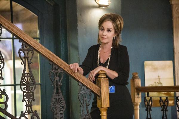 Bild 1 von 20: Arbeitet mit dem Team von Pride zusammen, um einen Navy-Programmierer zu retten: Olivia (Annie Potts) ...