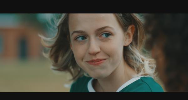 Bild 1 von 3: Ella (Cécile Enthoven)© VRT/Nico Surings - Honorarfreie Verwendung gemäß AGB im redaktionellen Zusammenhang mit genannter Sendung bei Nennung \