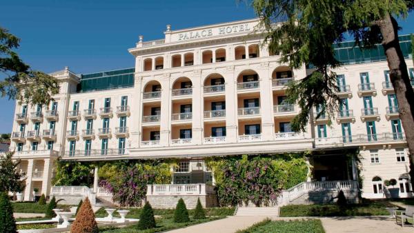 Bild 1 von 17: Im Bild: Palace Hotel in Porto Roz.