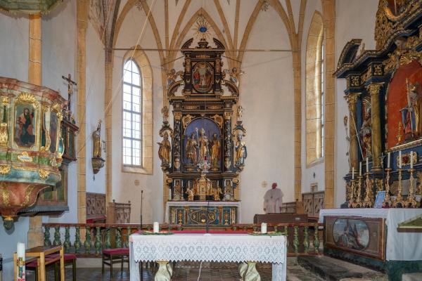 Bild 1 von 5: Im Bild: Pfarrkirche Berg im Drautal.