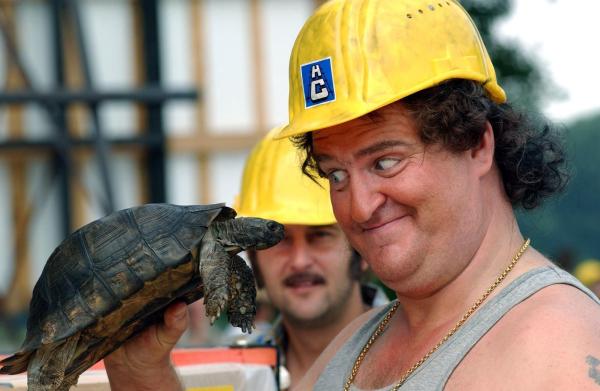 Bild 1 von 22: Markus Maria Profitlich arbeitet auf einer Baustelle.