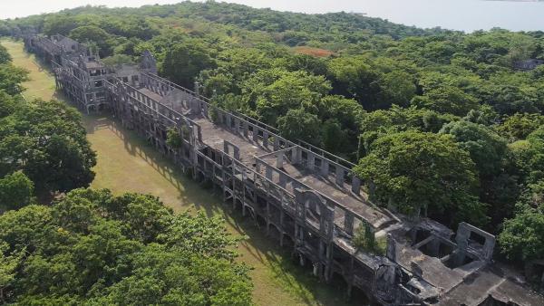Bild 1 von 3: Der verlassene Ort auf der Insel Corregidor in der Bucht von Manila gilt als ehemaliger nationaler Panzerschrank der Philippinen und beherbergt ein Vermögen von 4 Millionen Dollar.