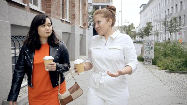 Bild 1 von 19: Sarah Grüner (r.)