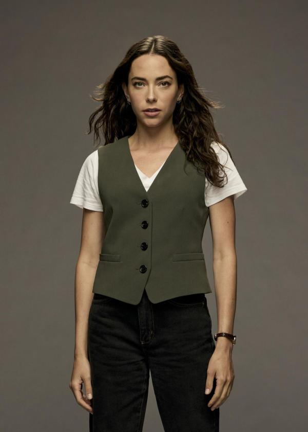 Bild 1 von 18: Special Agent Lala Dominguez (Mariel Molino)