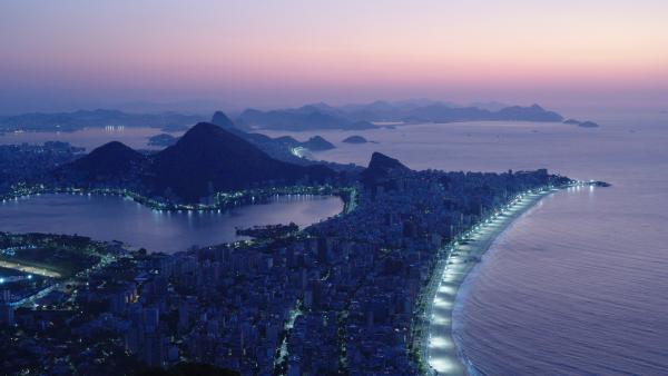 Bild 1 von 5: Ikonischer Blick auf die Megacity Rio de Janeiro.