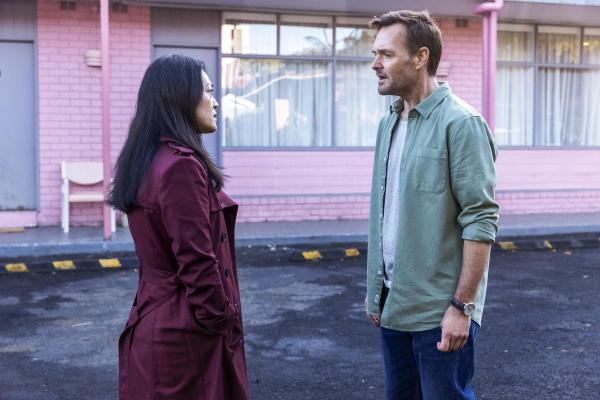 Bild 1 von 4: Joyce (Ra Chapman), Martin (Will Forte)