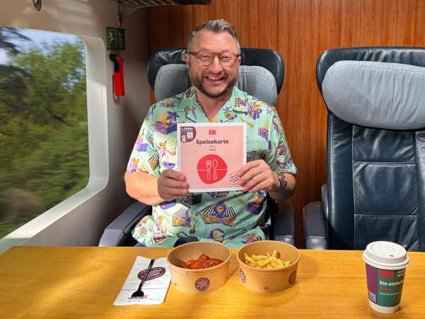 Bild 1 von 8: Teurer Kult: Die Currywurst im Bahn-Bistro kostet deutlich mehr als vergleichbare Fertigprodukte aus dem Supermarkt oder sogar die Variante von der Imbissbude.