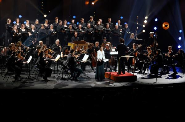Bild 1 von 3: Beim Osterfestival in Aix-en-Provence 2024 dirigiert Laurence Equilbey das barocke Meisterwerk \