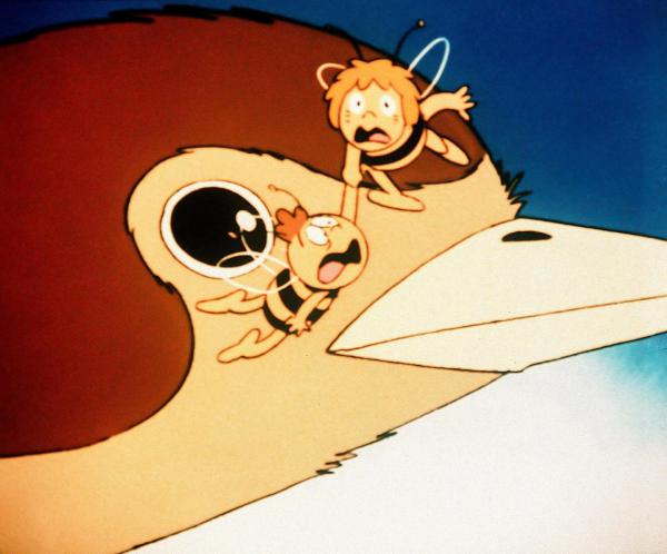 Bild 1 von 8: Im Bild: Maja rettet Willie vor dem bösen Spatz.