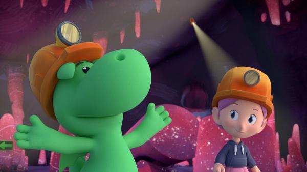 Bild 1 von 5: Grisu und Stella sind fasziniert von der Schönheit der Rosa Höhle.