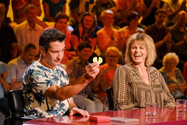 Bild 1 von 20: Im Bild: Omar Sarsam, Eva Maria Marold.