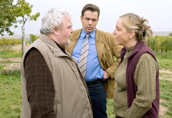 Bild 1 von 18: Im Bild: Stefan Fleming (mi.), Susi Stach.