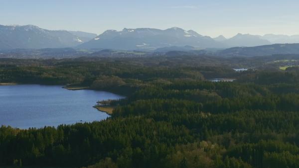 Bild 1 von 10: Blick auf die Seenplatte.