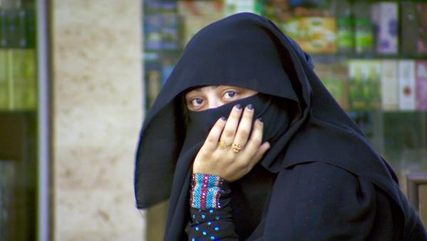 Bild 1 von 16: Im Bild: Niqab.