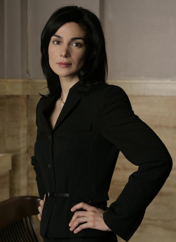 Bild 1 von 2: Annie Parisse as A.D.A. Alexandra Borgia -- NBC Universal