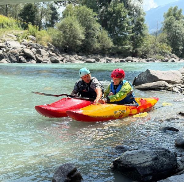 Bild 1 von 9: Im Bild: Isel - Wildwasser-Kajak; Armin Zöttl, Marlies Raich.