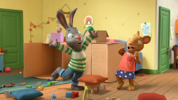 Bild 1 von 2: Pip und Posy bauen die Mega-Höhle. Hurra!