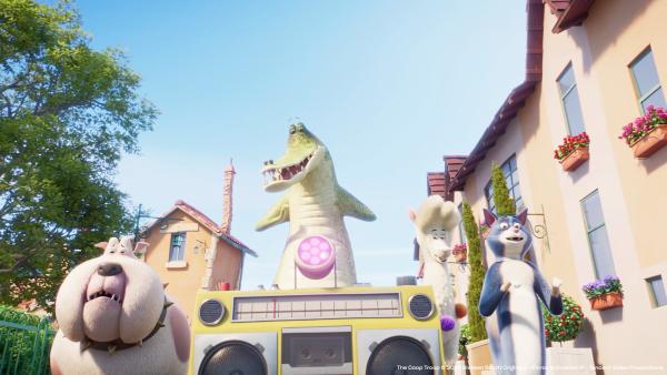 Bild 1 von 2: Bertha, Cornelius, Crystal und Prinz folgen dem Gettoblaster tanzend.