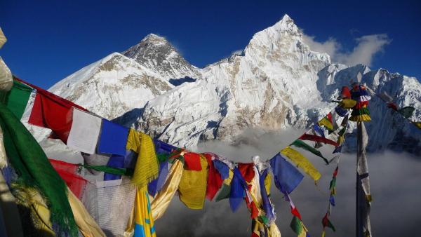Bild 1 von 25: Im Bild: Blick vom Gipfel des Kala Patar - dem berühmten Aussichtsberg - mit Blick auf Mount Everest.