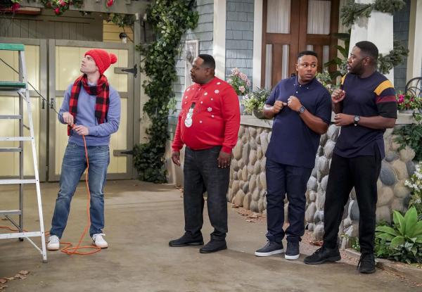 Bild 1 von 14: (v.l.n.r.) Dave Johnson (Max Greenfield); Calvin Butler (Cedric the Entertainer); Marty Butler (Marcel Spears); Malcolm Butler (Sheaun McKinney)