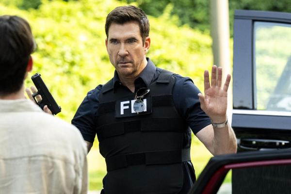 Bild 1 von 7: Remy Scott (Dylan McDermott)