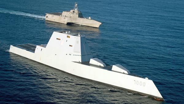 Bild 1 von 3: Beim Bau des Zerstörers USS Zumwalt wurde konsequent auf seine Stealth-Eigenschaften geachtet.