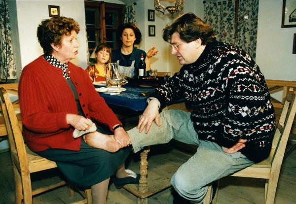 Bild 1 von 9: Inge Konradi, Mariella Hahn, Mona Seefried, Erwin Steinhauer.