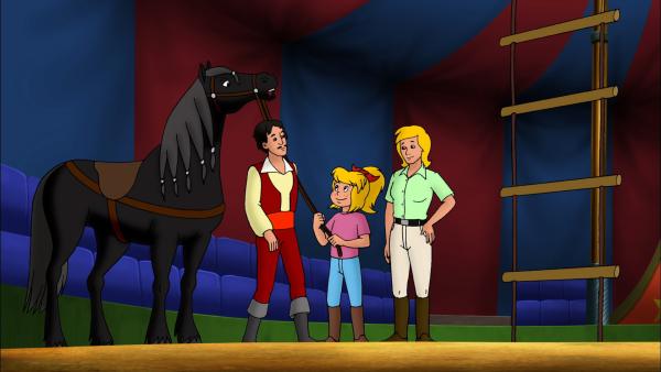 Bild 1 von 6: Santo Lopez, Lalis Vater, freut sich, dass seine Tochter in Sicherheit ist.