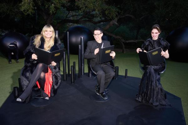 Bild 1 von 1: (v.l.n.r.) Heidi Klum; Christian Siriano; Coco Rocha