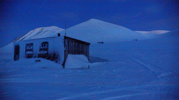 Bild 1 von 7: Spitzbergen, 12 Uhr Mittags.