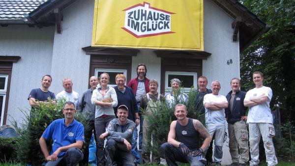Bild 1 von 1: Das Team von Zuhause im Glück.