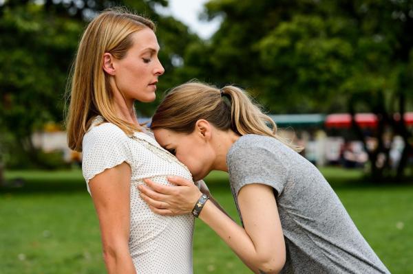 Bild 1 von 22: (4. Staffel) - In \