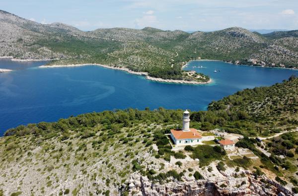 Bild 1 von 5: Leuchtturm auf dem Lastovo-Archipel