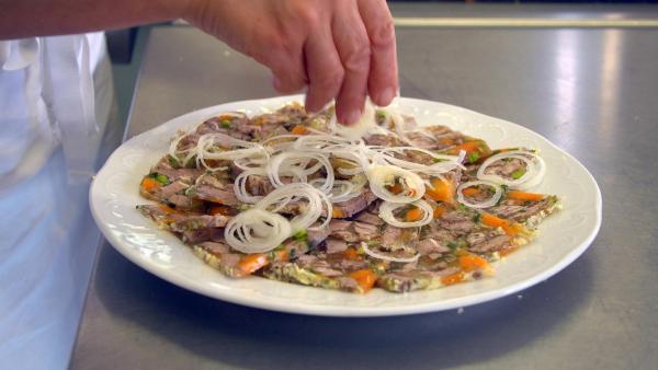 Bild 1 von 20: Im Bild: Sulze im Alpengasthof Kasern Innerschmirn.