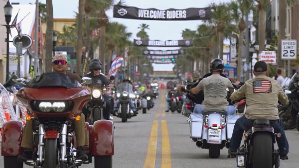 Bild 1 von 8: Während der jährlichen \