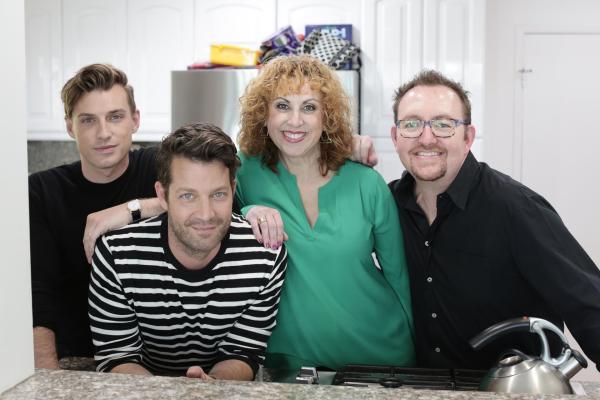 Bild 1 von 5: Jeremiah (l.); Nate (2.v.l.)